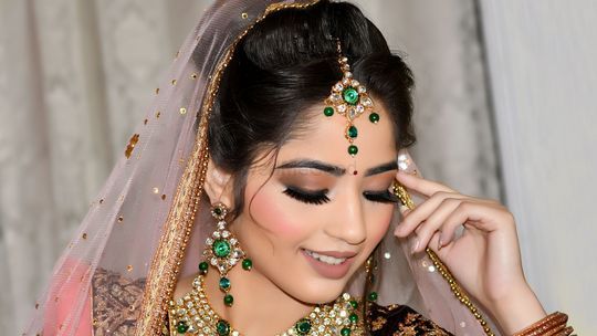 Glamorous Look for the Sangeet​